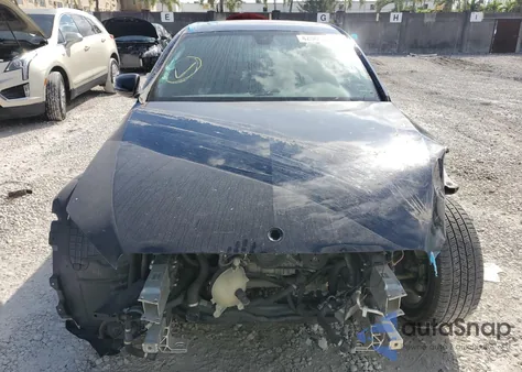 2018 Mercedes-Benz C 300 z USA, uszkodzony, nr VIN 55SWF4JB7JU246464